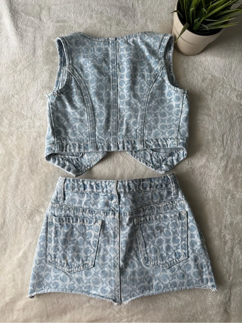 GUESS Light Blue Logo Denim Vest & Shorts Set for girls